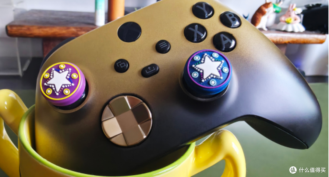 “无脑入”就是XBOX手柄最大谎言!2026年的XBOX手柄还值得买吗?