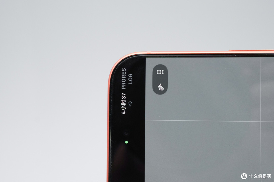 iPhone升级8TB大内存！阿卡西斯磁吸硬盘盒手机支架评测