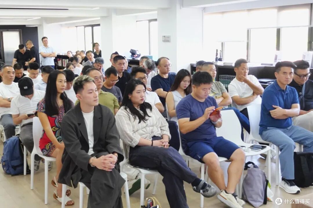 行业资讯 | 爱威影音Q3新品发布会圆满落幕：艺术与声学的盛宴