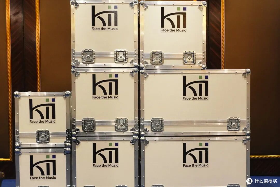 行业资讯 | 爱威影音Q3新品发布会圆满落幕：艺术与声学的盛宴