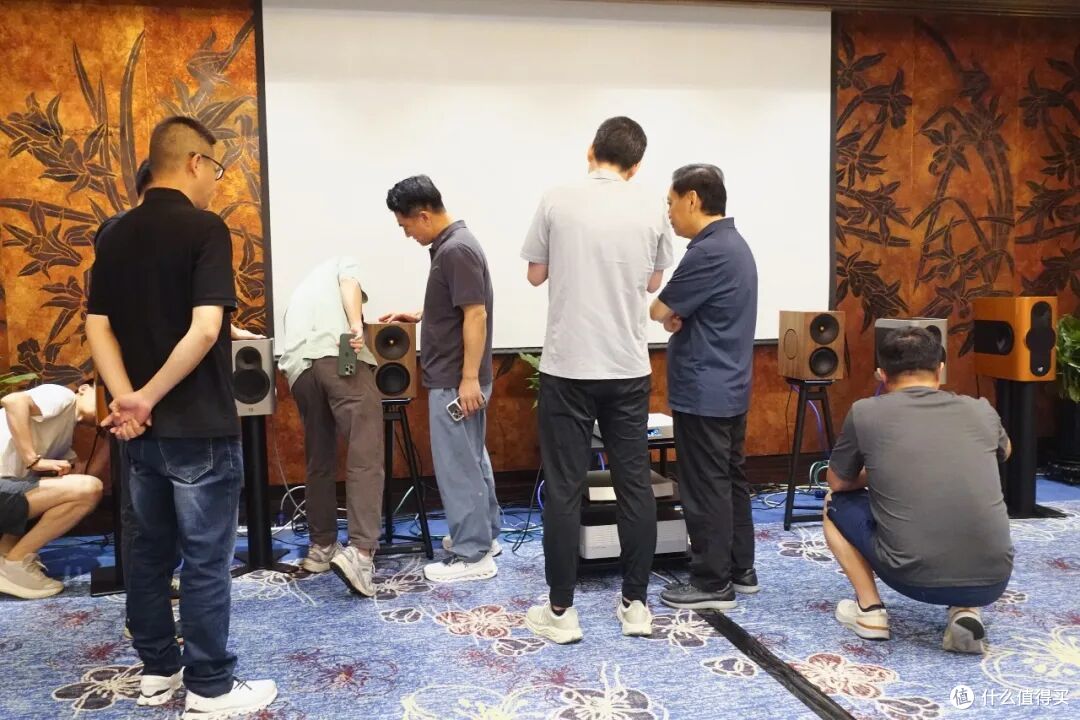 行业资讯 | 爱威影音Q3新品发布会圆满落幕：艺术与声学的盛宴