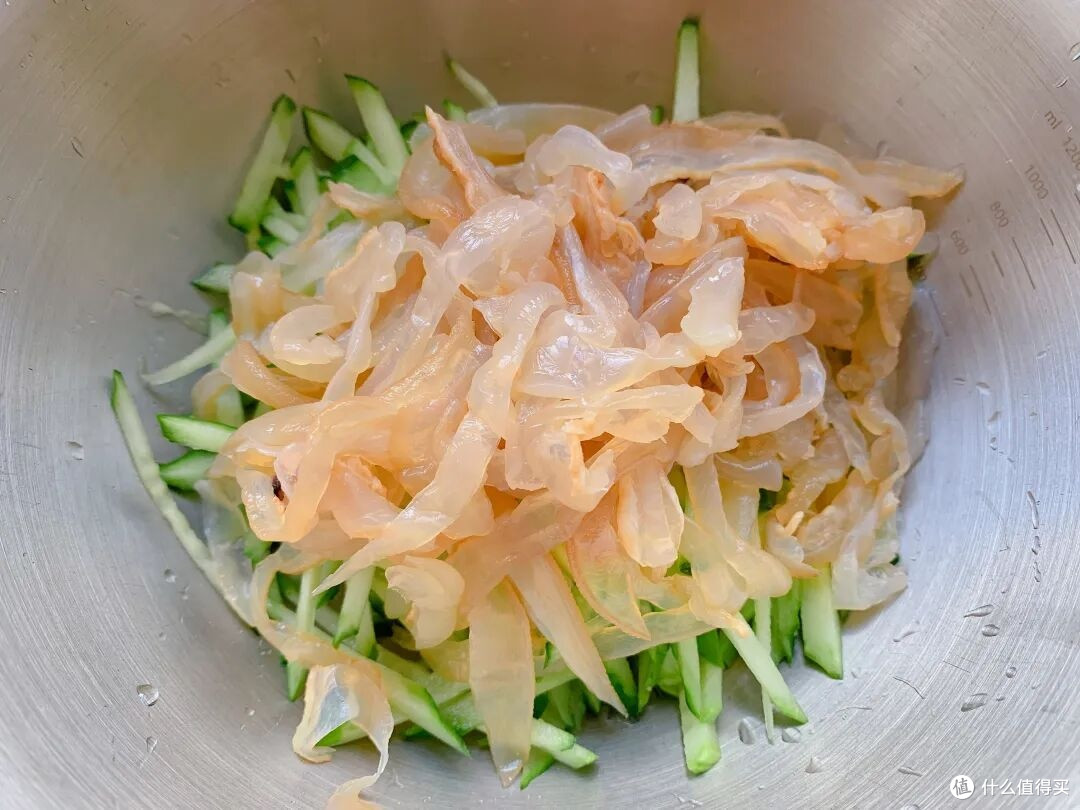 我家每周必做,一口嘎嘣脆的低脂小凉菜,脆嫩又解腻,全家抢着吃