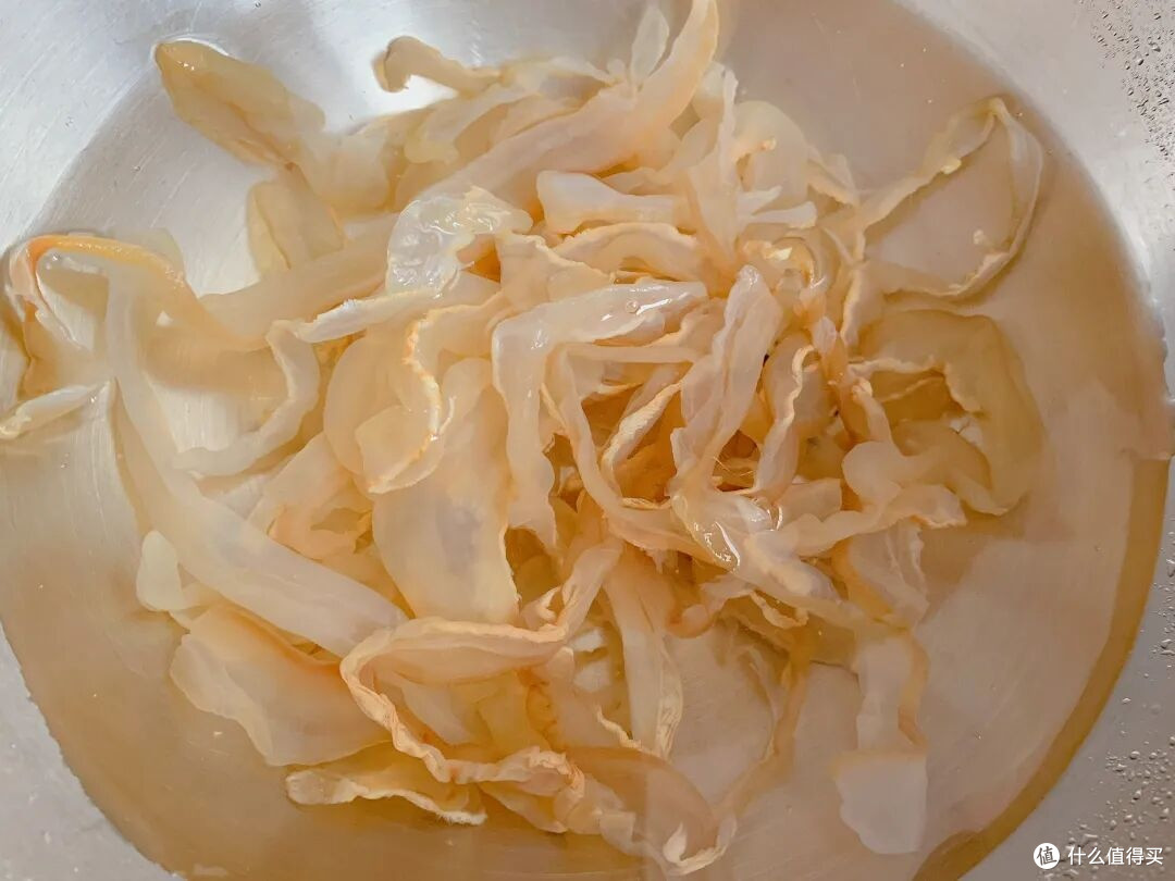 我家每周必做,一口嘎嘣脆的低脂小凉菜,脆嫩又解腻,全家抢着吃