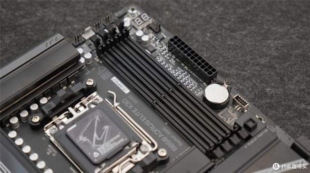 等等党狂喜!技嘉 B850 X3D 小雕,4 个 M.2+WiFi7 快拆拉满