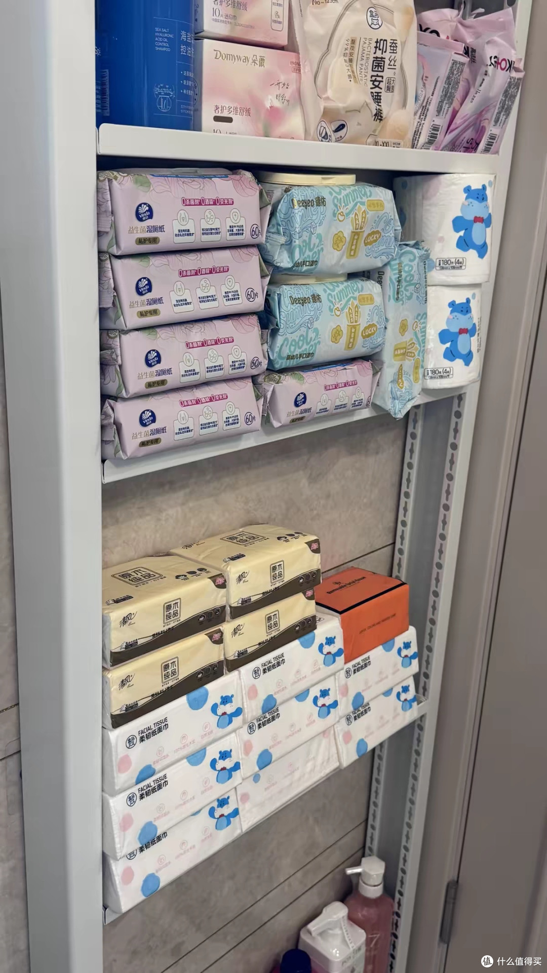 门后夹缝柜真的救了小户型