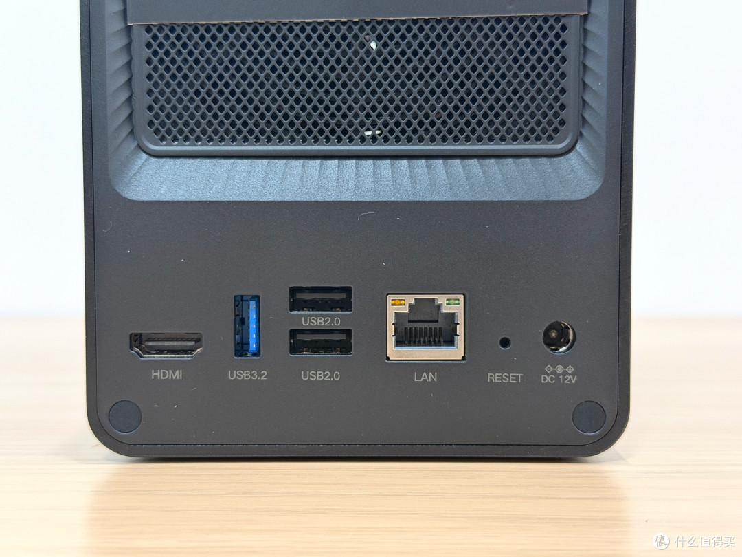 绿联 DXP2800 GT,新手也能玩明白的万兆 NAS,家庭私有云闭眼入