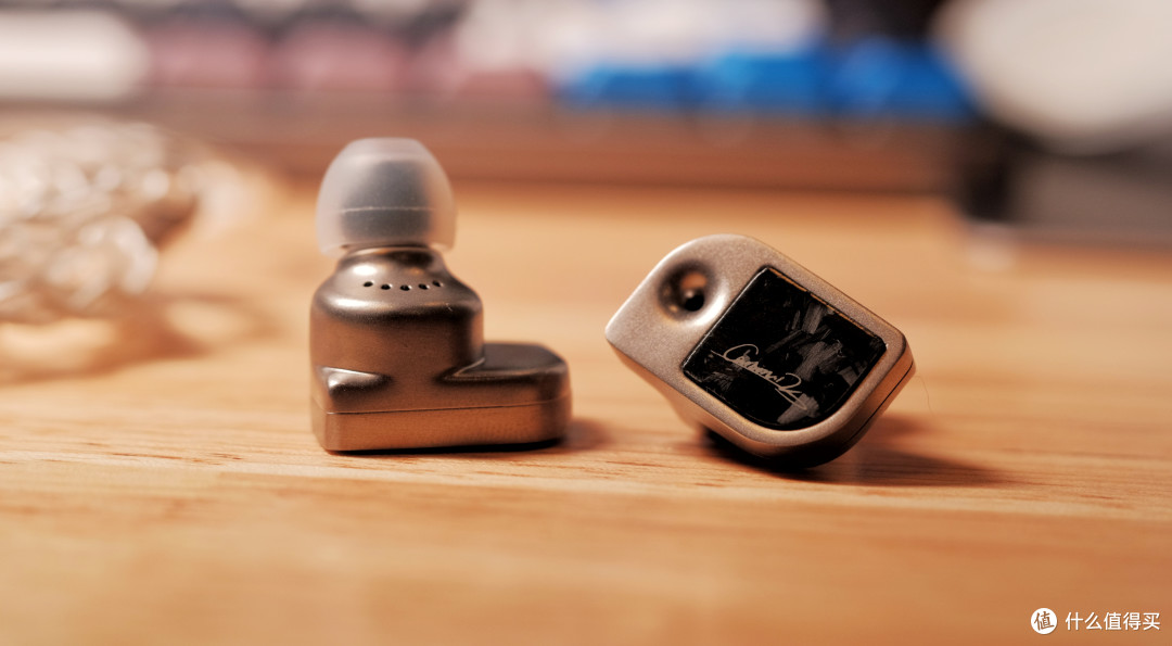 Fosi Audio Carbon 12 动圈入耳式耳机体验 - TDS REVIEW