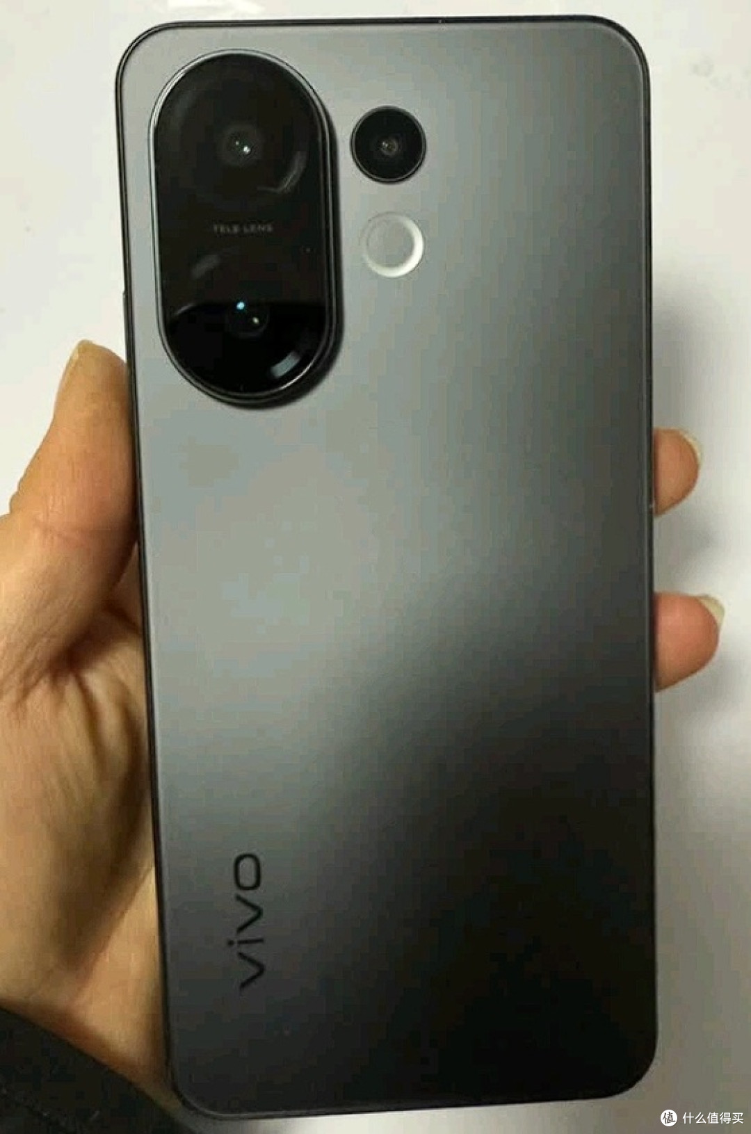 vivo S30实测:轻薄手感与影像兼顾,学生党首选