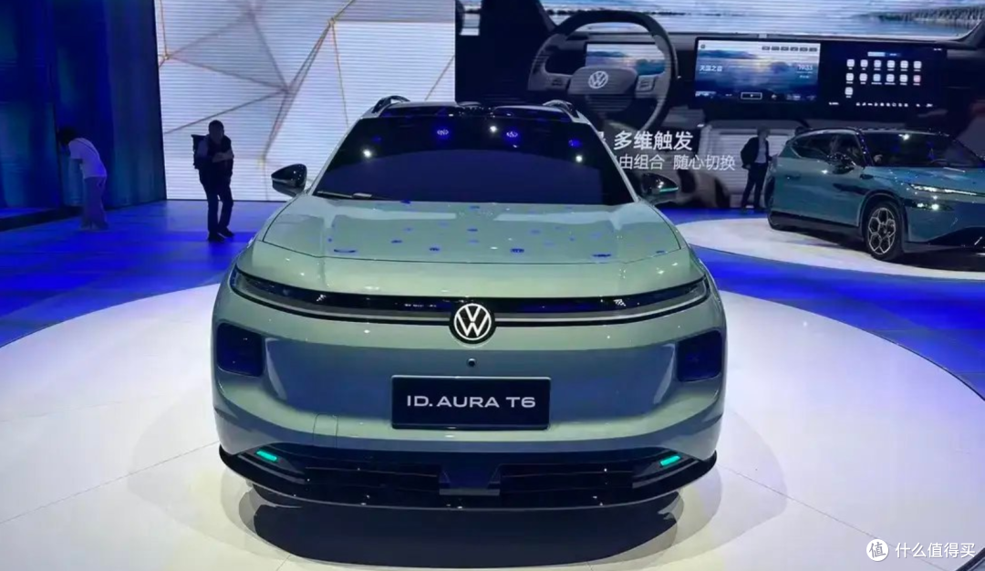 大众ID.AURA T6只卖13.59万,大众终于被国产车打醒了?