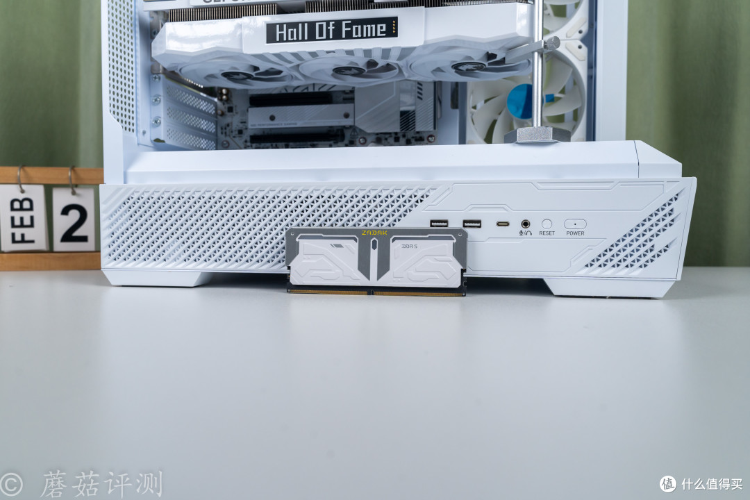 王者加冕,纯白信仰者的浪漫,影驰RTX 5080名人堂Deluxe-X显卡