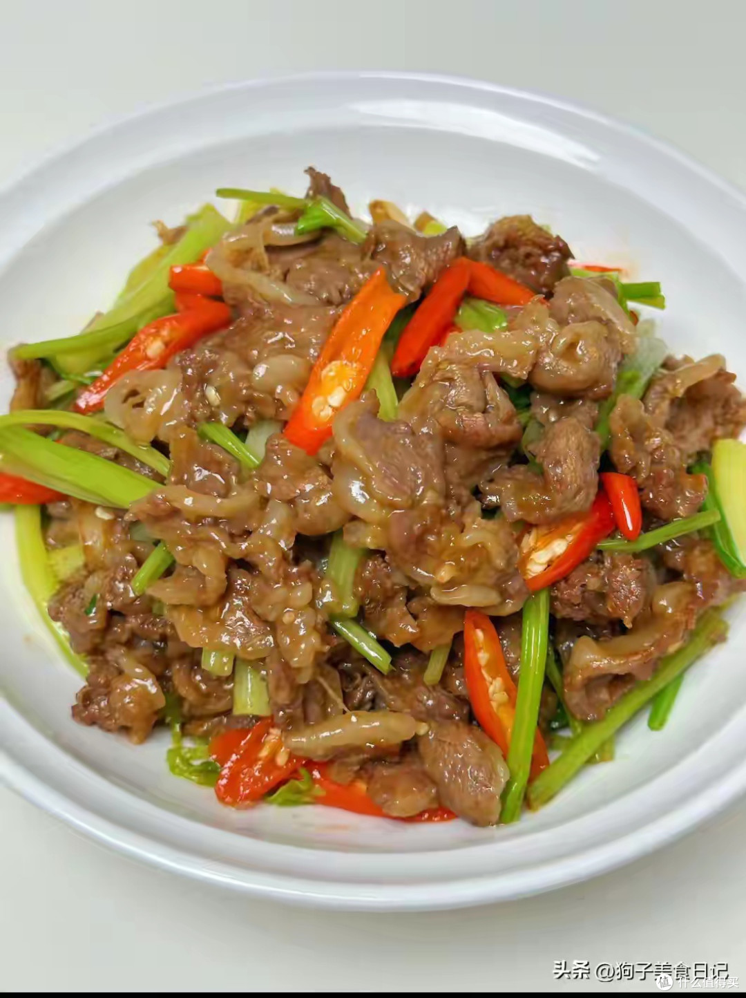 香芹炒牛肉的制作步骤详解