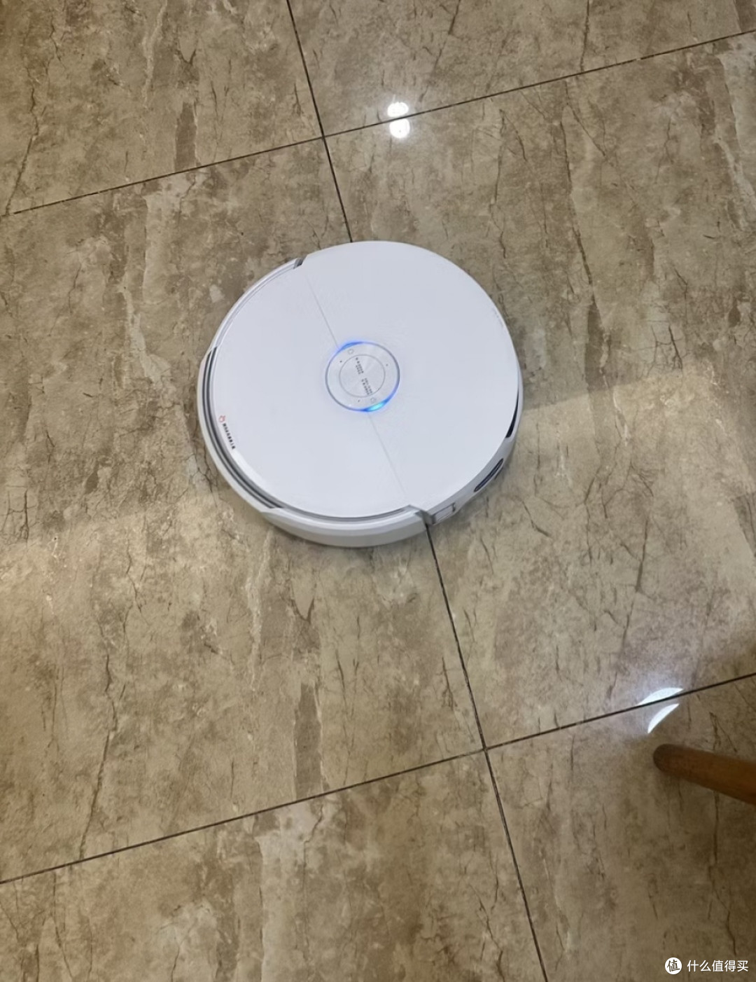 云鲸J6扫地机器人用起来真不错