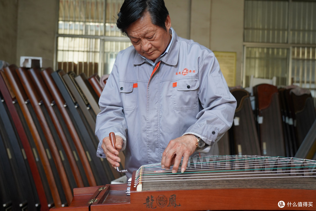 产业拓荒者的接力:龙凤古筝两代人的民乐使命