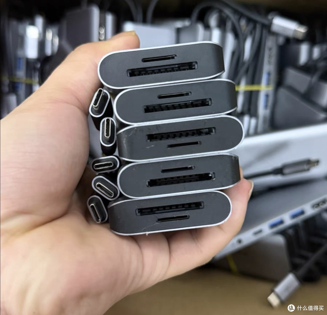 闲鱼惊现贝尔金USB-C拓展坞,11合1带千兆网口,180块的桌面救星