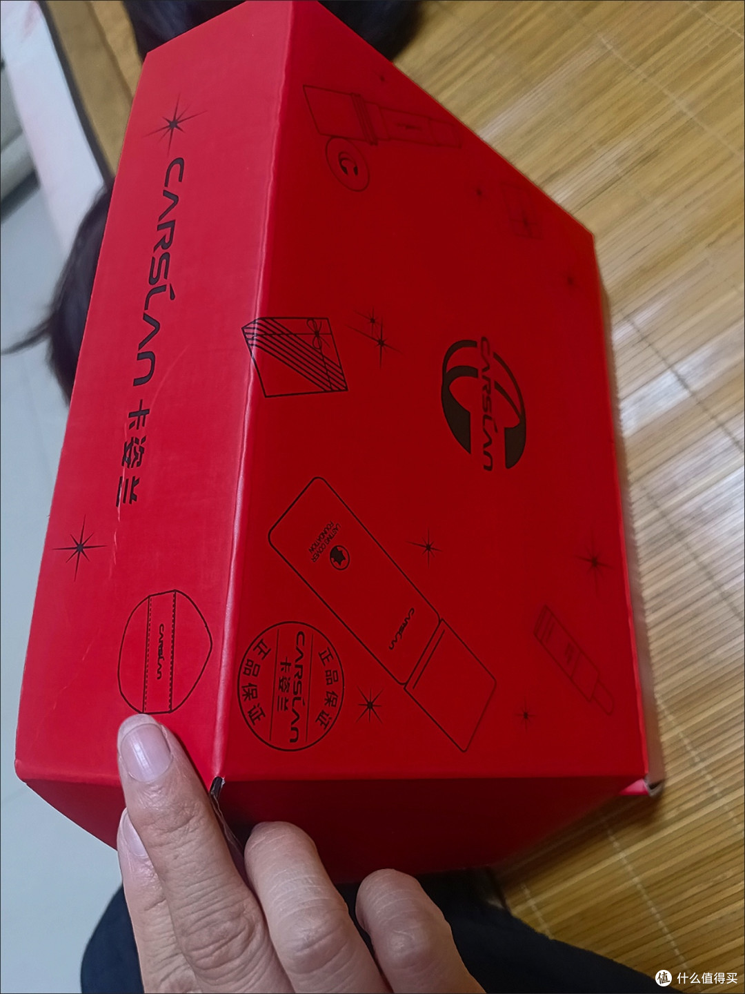 避免向不化妆人群赠送彩妆礼盒