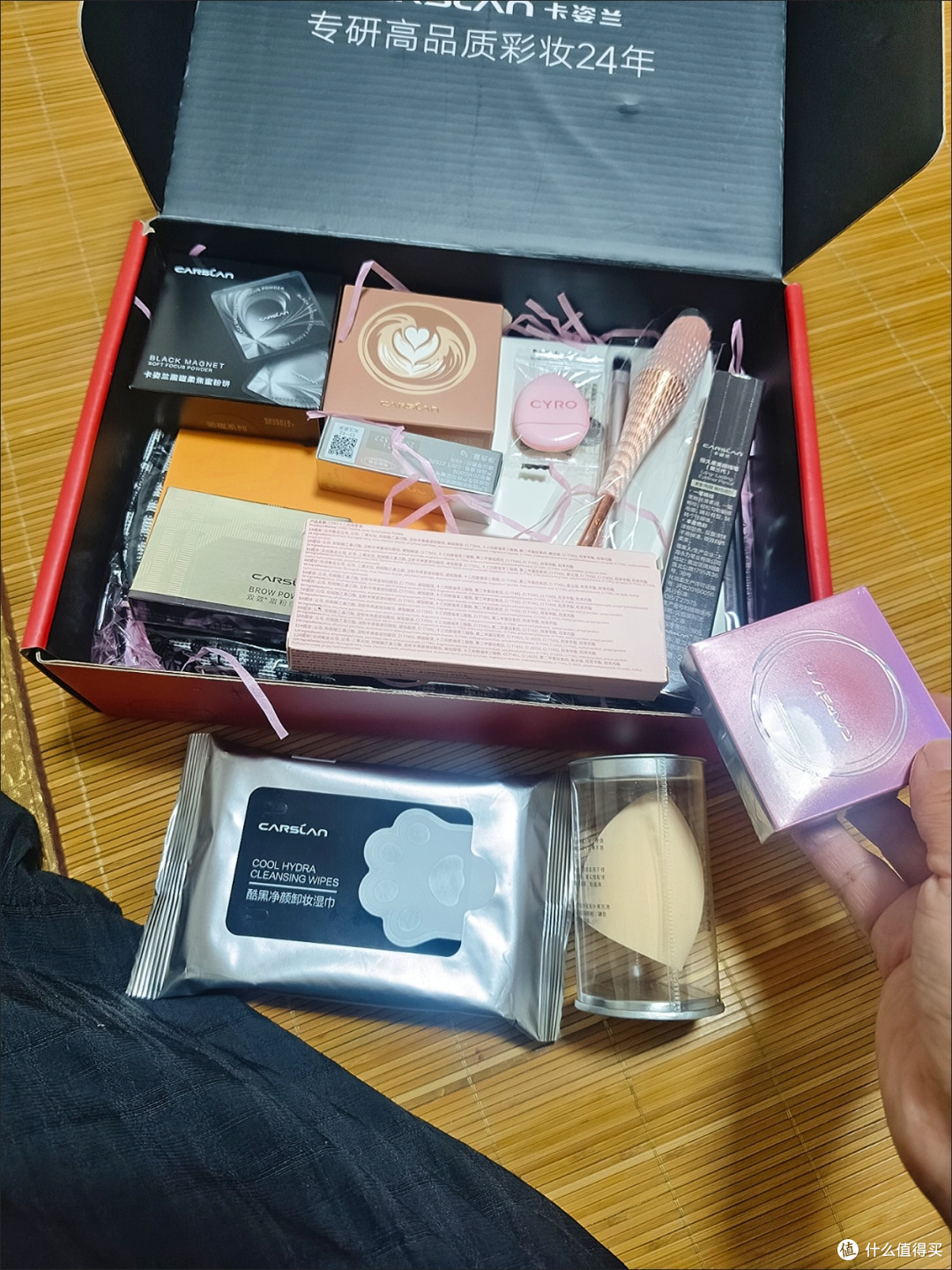 避免向不化妆人群赠送彩妆礼盒