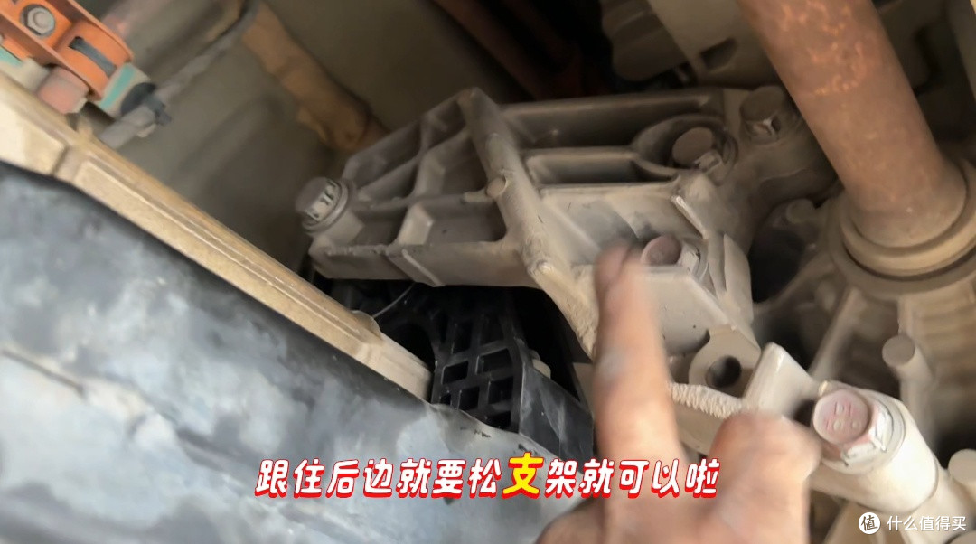 33.7万公里埃安Y检修:换机脚胶与电机油解决抖动异响!