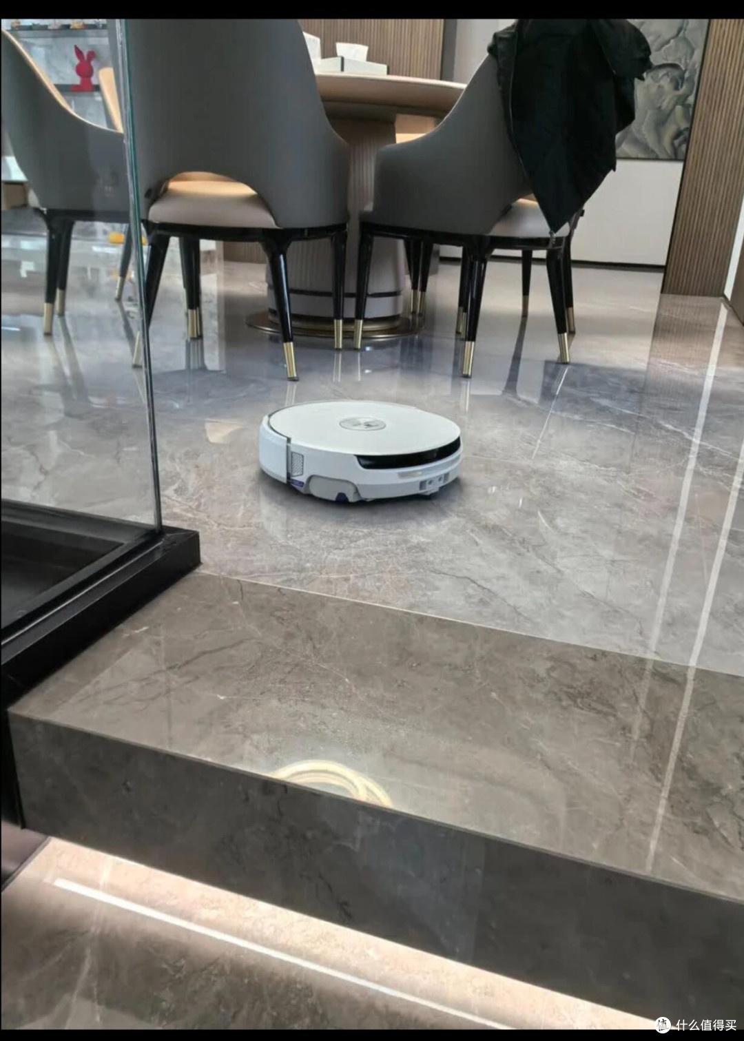 云鲸扫地机让我实现家中光脚自由