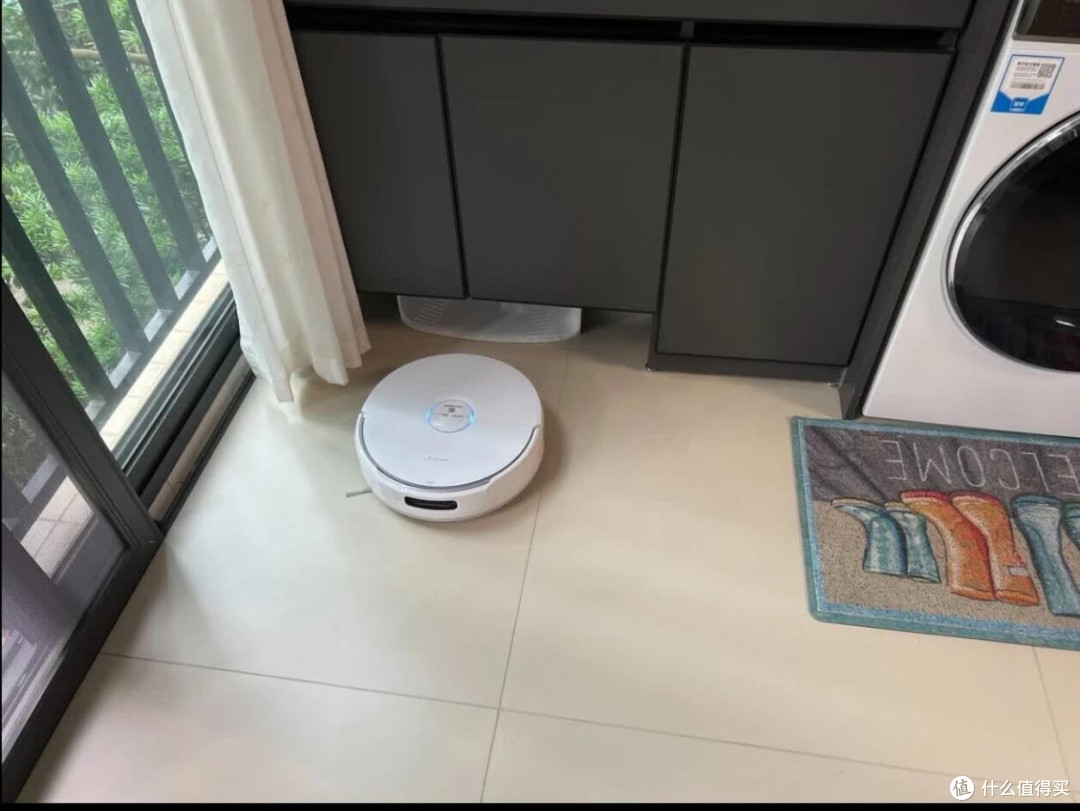 云鲸扫地机让我实现家中光脚自由