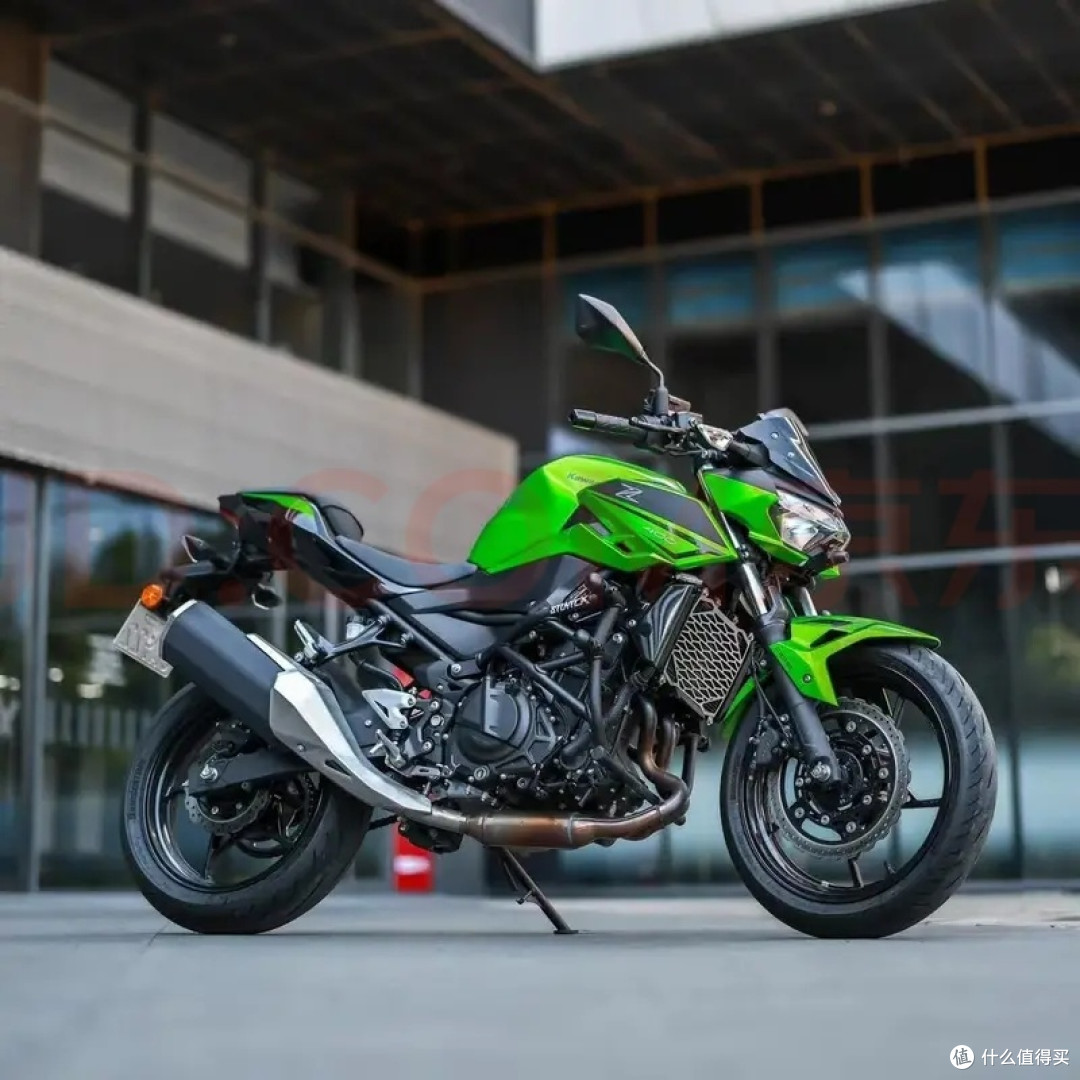 川崎Ninja 400：新手神车？别被滤镜骗了，这些坑你得知道！