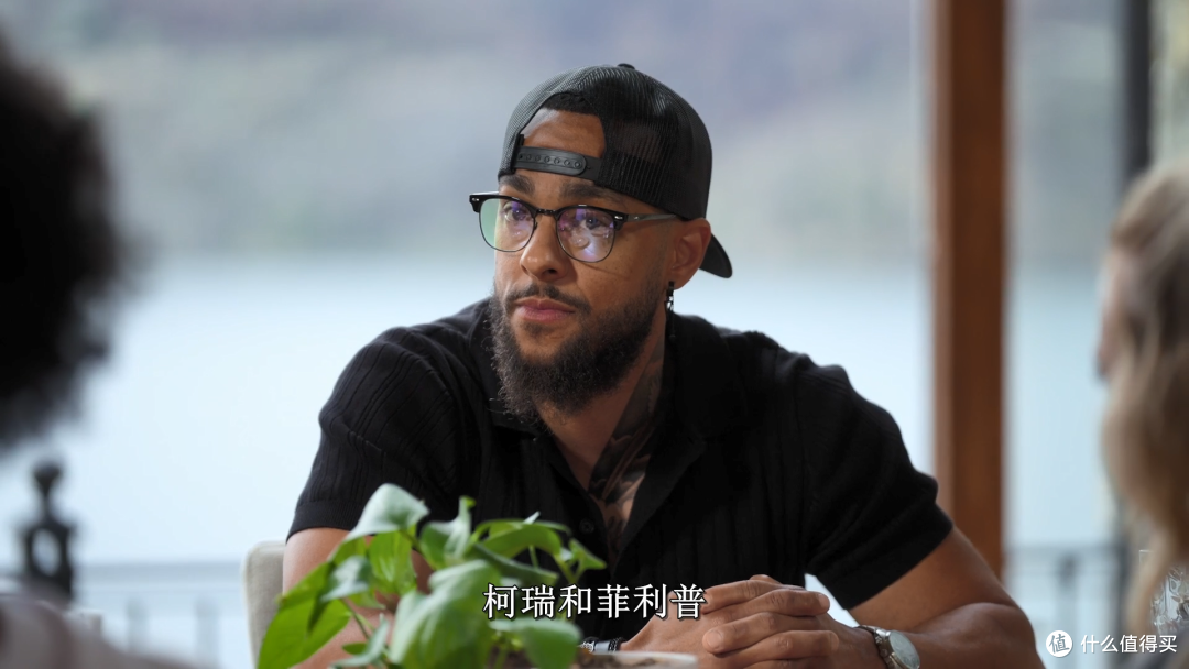 把综艺拍成了悬疑剧,这个团队有点意思。