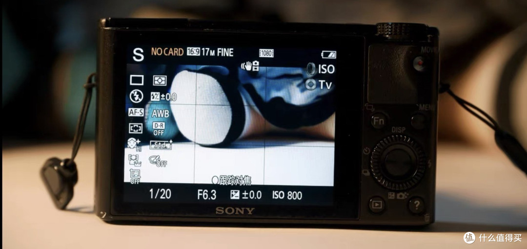 大量索尼rx100涌入闲鱼，1英寸底蔡司头，1100元是捡漏还是被割？
