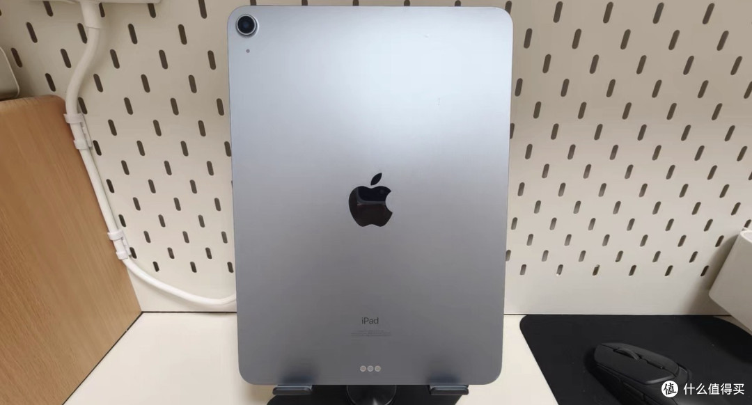 闲鱼惊现iPad Air 4,A14芯片10.9英寸全面屏,1600块学生党首选