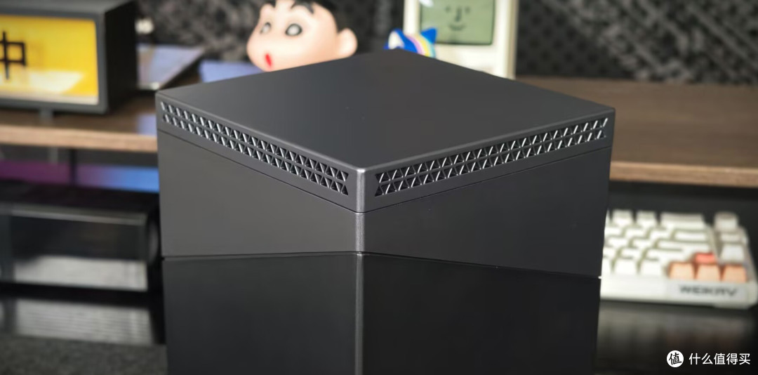 这还是NAS吗?聊微信、无网线,还带个UPS,珞宾直接整了个新物种