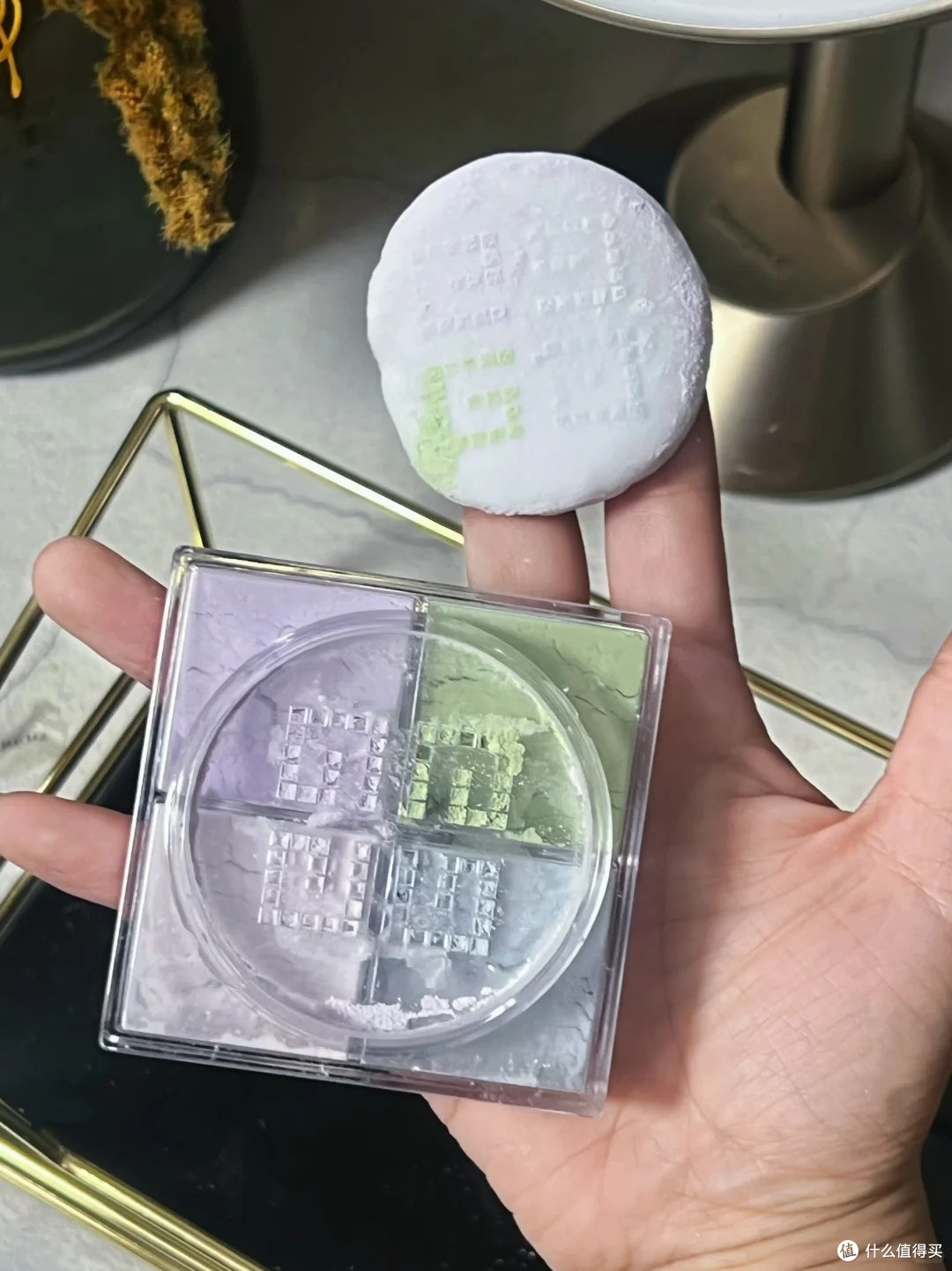 七夕送女友纪梵希四宫格散粉|我以为是安全牌,上脸直接卡纹斑驳