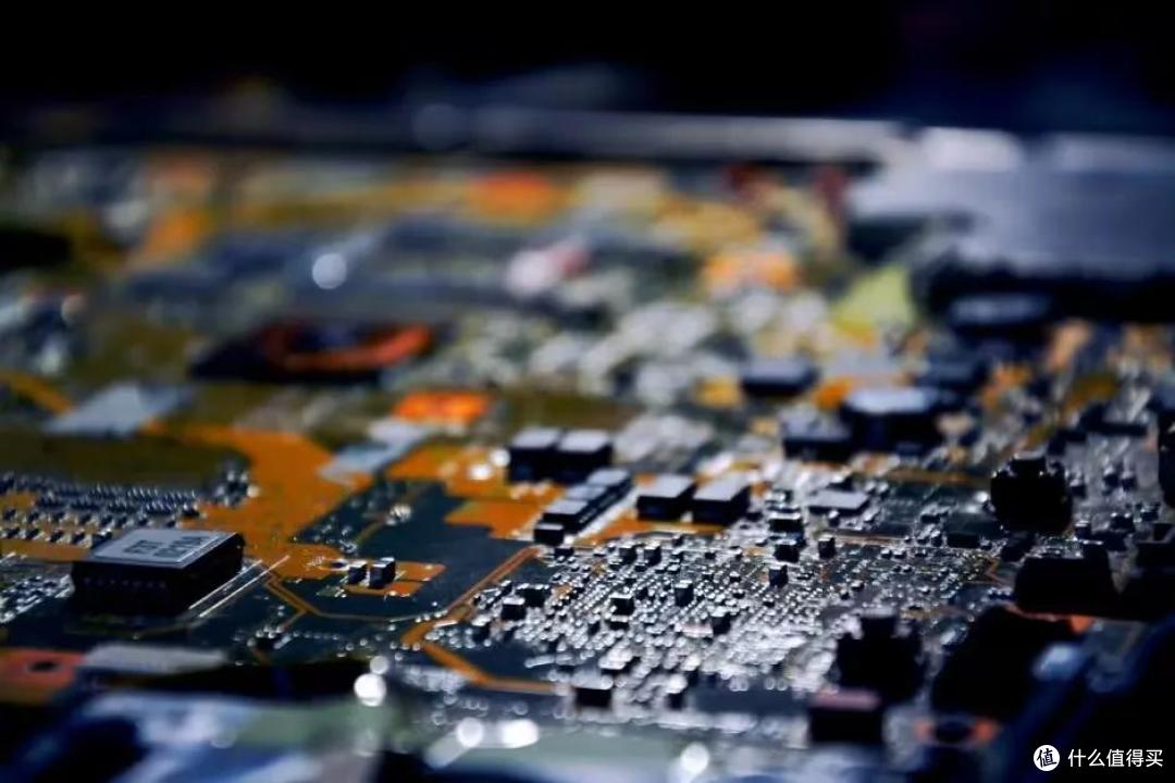 450亿刀盘下六年算力,Anthropic冲刺2万亿IPO,算力即护城河?