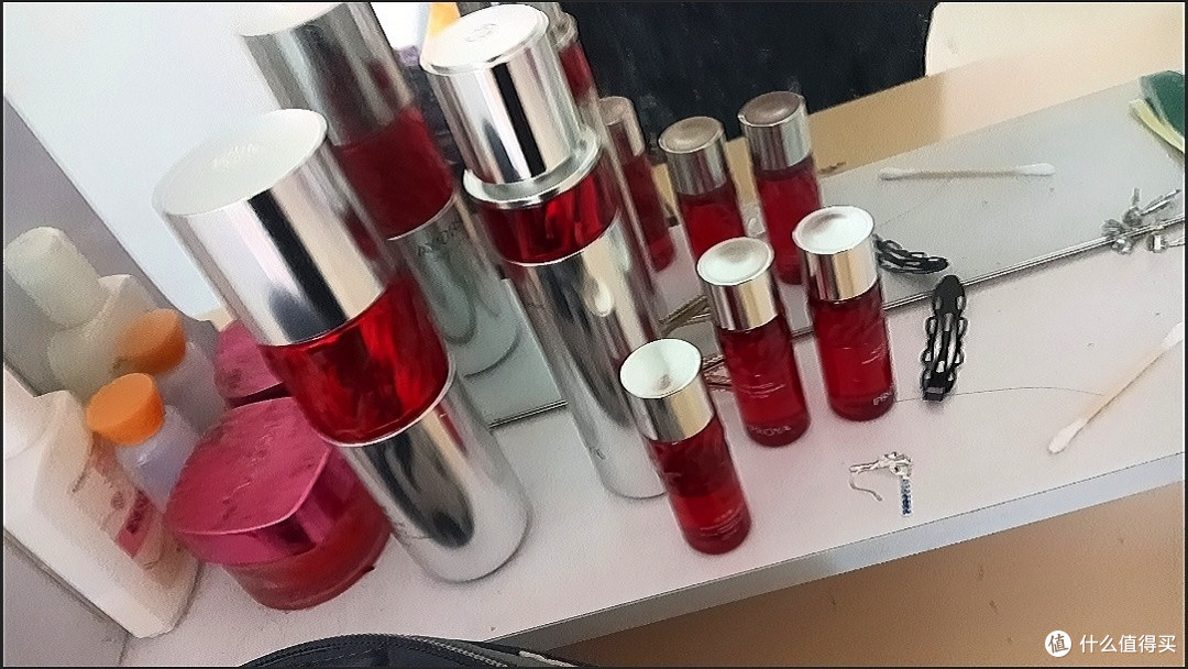 送礼避雷指南|看似高级实则鸡肋!网红补水面霜套装礼盒慎送