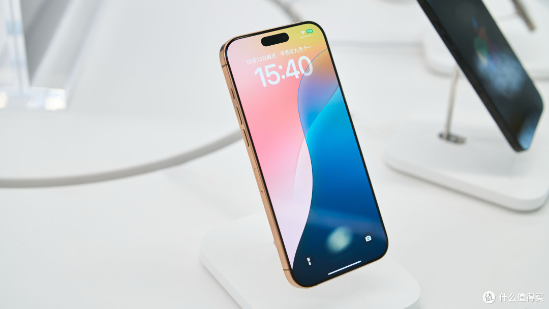 Q2全球手机畅销榜TOP10:iPhone17e排名第七,国产手机无缘前十