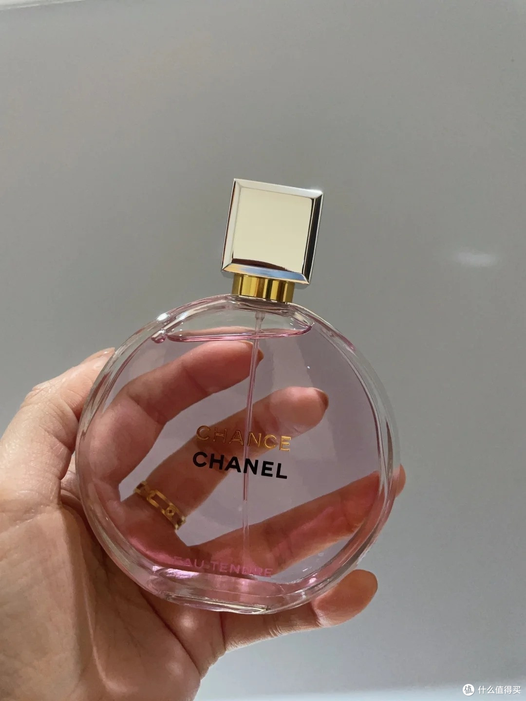 七夕送香奈儿粉邂逅翻车|我以为女生都爱,结果她闻着头疼