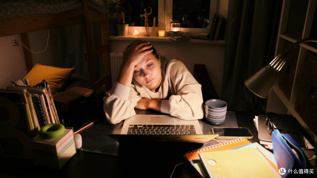熬夜学生党去黑眼圈别只看便宜,四款眼霜我更看重成分和使用感