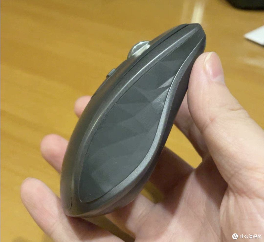 闲鱼惊现罗技MX Anywhere 2S,150块便携旗舰鼠标,移动办公利器