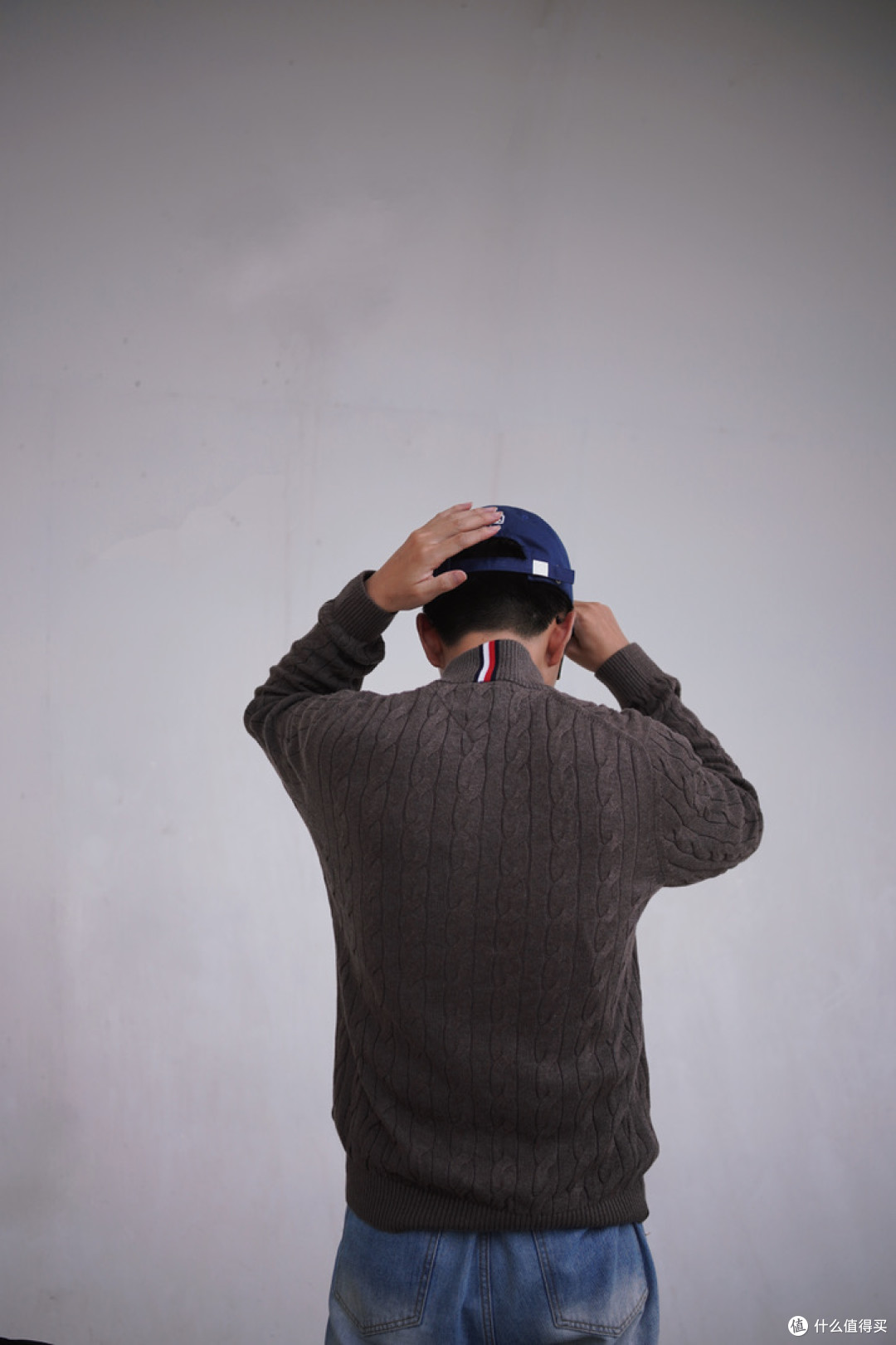 30以后，开始少买Logo：真正显贵的男人，衣柜里都有几件基础款