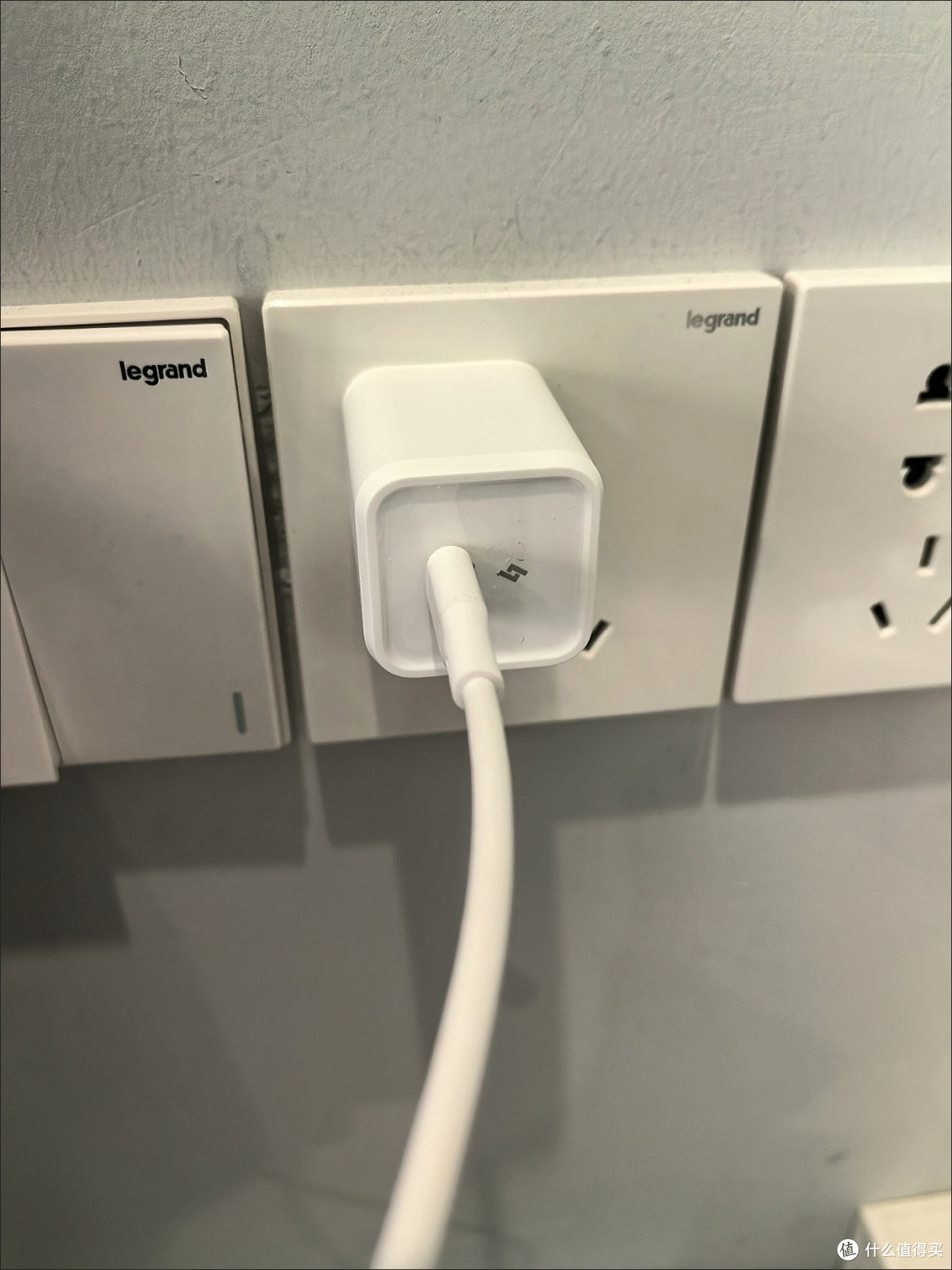 闪极45W氮化镓:温柔注脚里的安全感