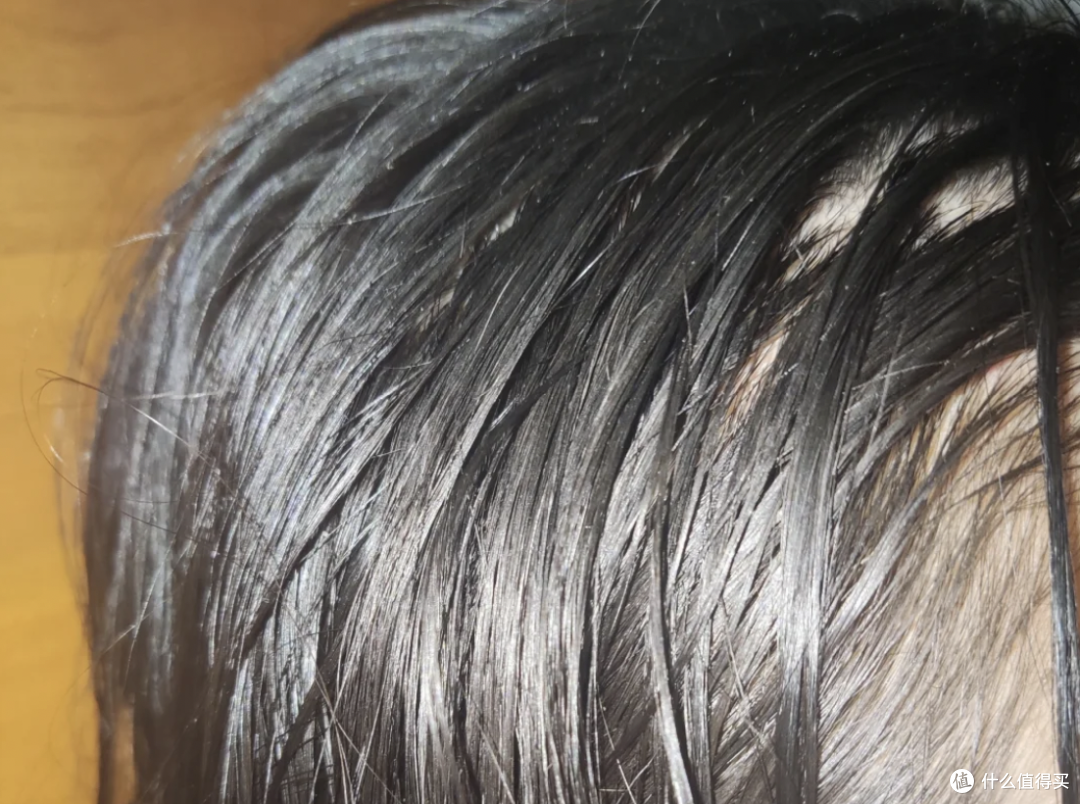 男人洗头迷思:到底该用洗发水还是香皂?