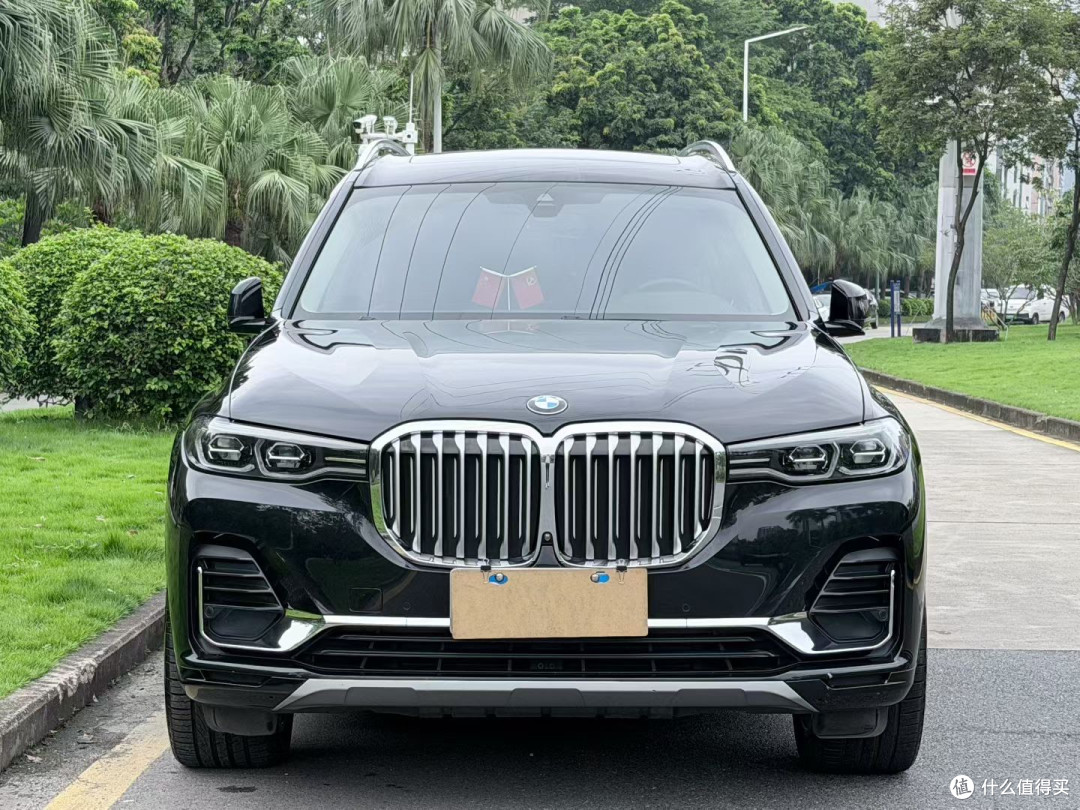 省下几十万买，二手宝马X7上手：气场拉满，但这些缺点能否接受？