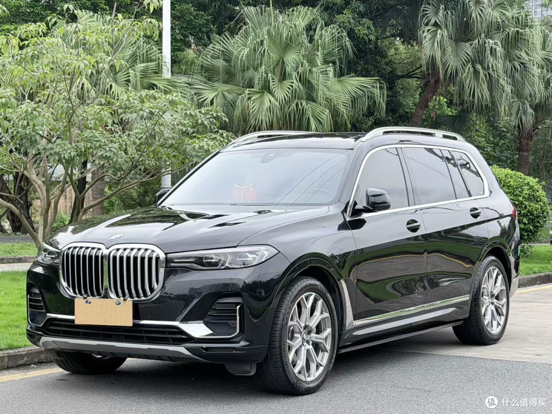 省下几十万买，二手宝马X7上手：气场拉满，但这些缺点能否接受？