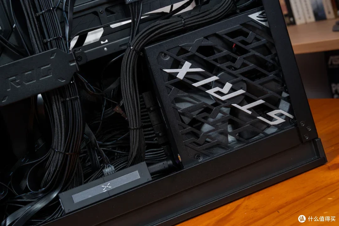 华硕幻世神+ROG X870E DARK HERO+索泰RTX5080AMP装机分享