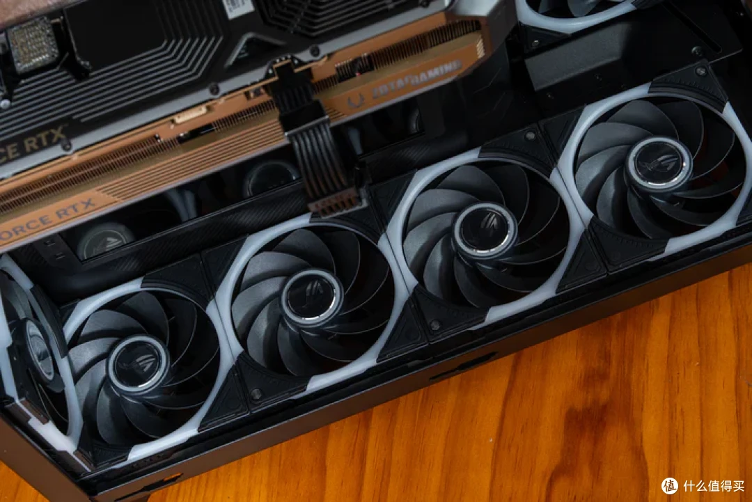 华硕幻世神+ROG X870E DARK HERO+索泰RTX5080AMP装机分享