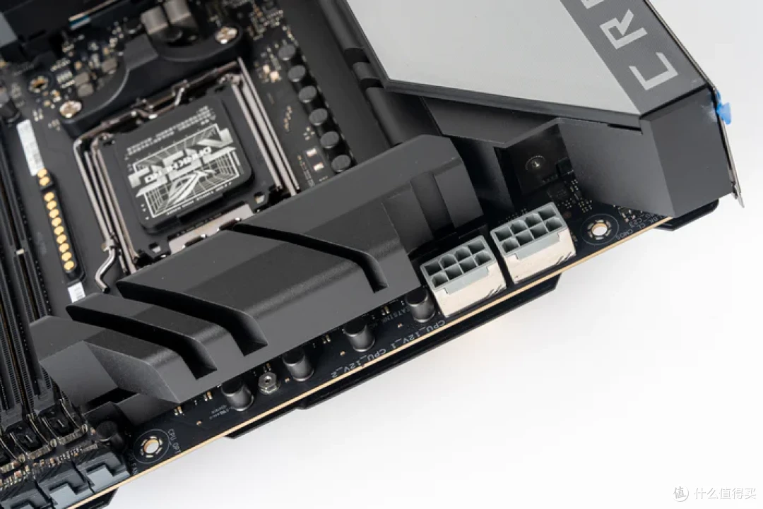 华硕幻世神+ROG X870E DARK HERO+索泰RTX5080AMP装机分享