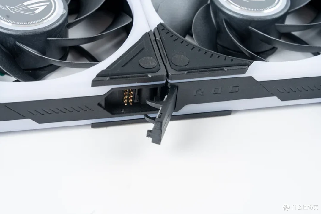 华硕幻世神+ROG X870E DARK HERO+索泰RTX5080AMP装机分享