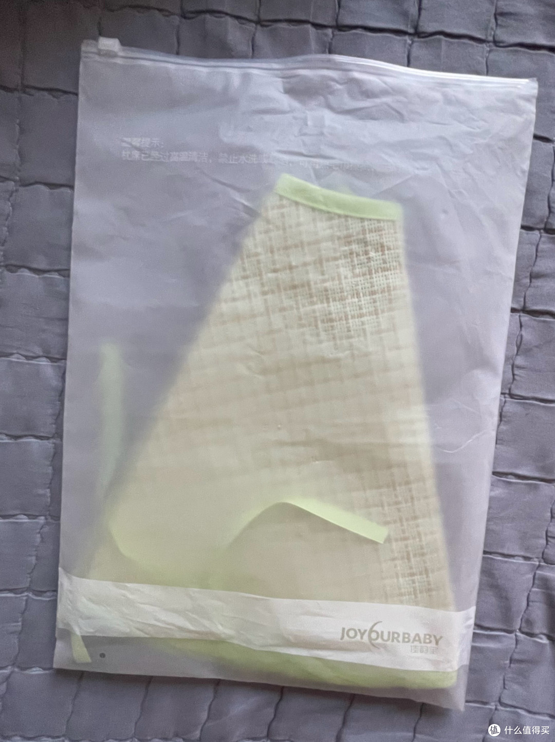 带娃少走弯路 | 夏天给娃喂奶,真的别再瞎垫毛巾了!