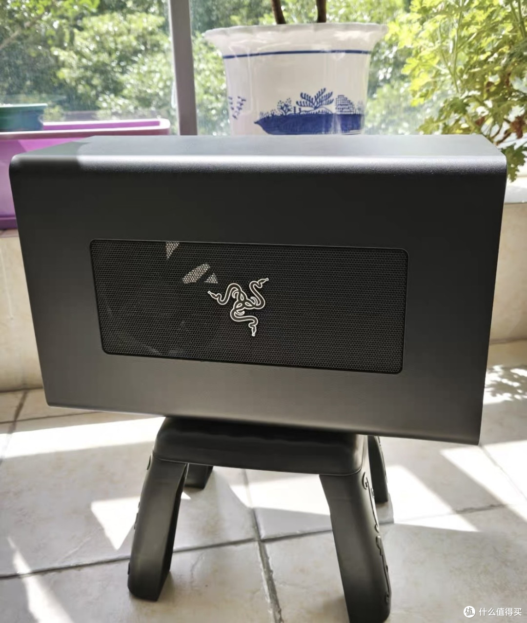 闲鱼惊现雷蛇Core X，雷电3显卡扩展坞，650块轻薄本秒变游戏机？