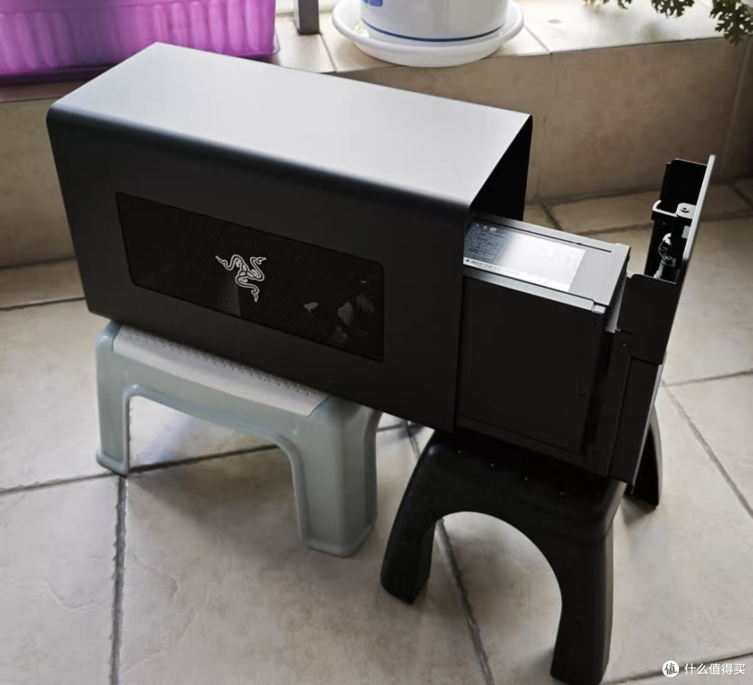 闲鱼惊现雷蛇Core X，雷电3显卡扩展坞，650块轻薄本秒变游戏机？