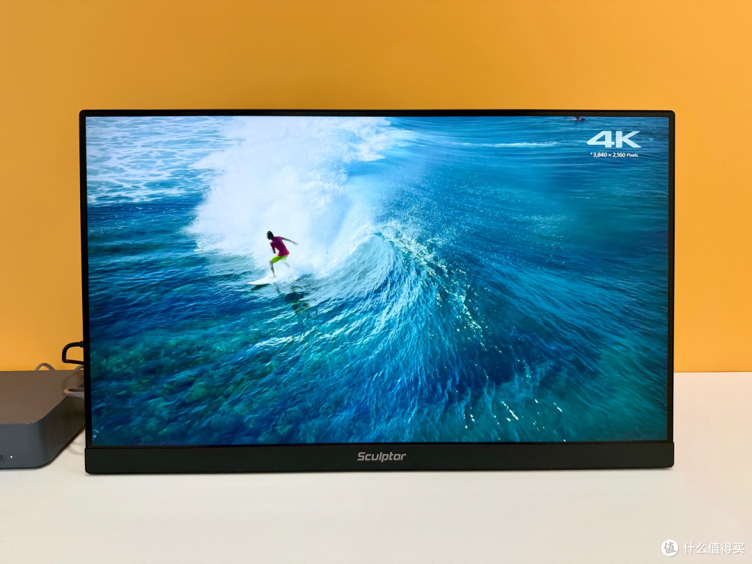 雕塑家 MU24LC 创新形态 4K 显示器,接口齐全,轻薄兼顾办公娱乐