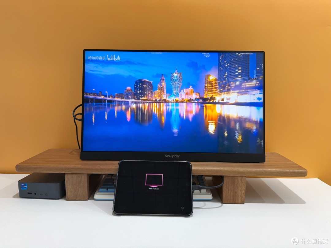 雕塑家 MU24LC 创新形态 4K 显示器,接口齐全,轻薄兼顾办公娱乐