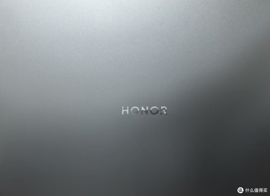 开学季笔记本荣耀MagicBook X16,学习娱乐两不误